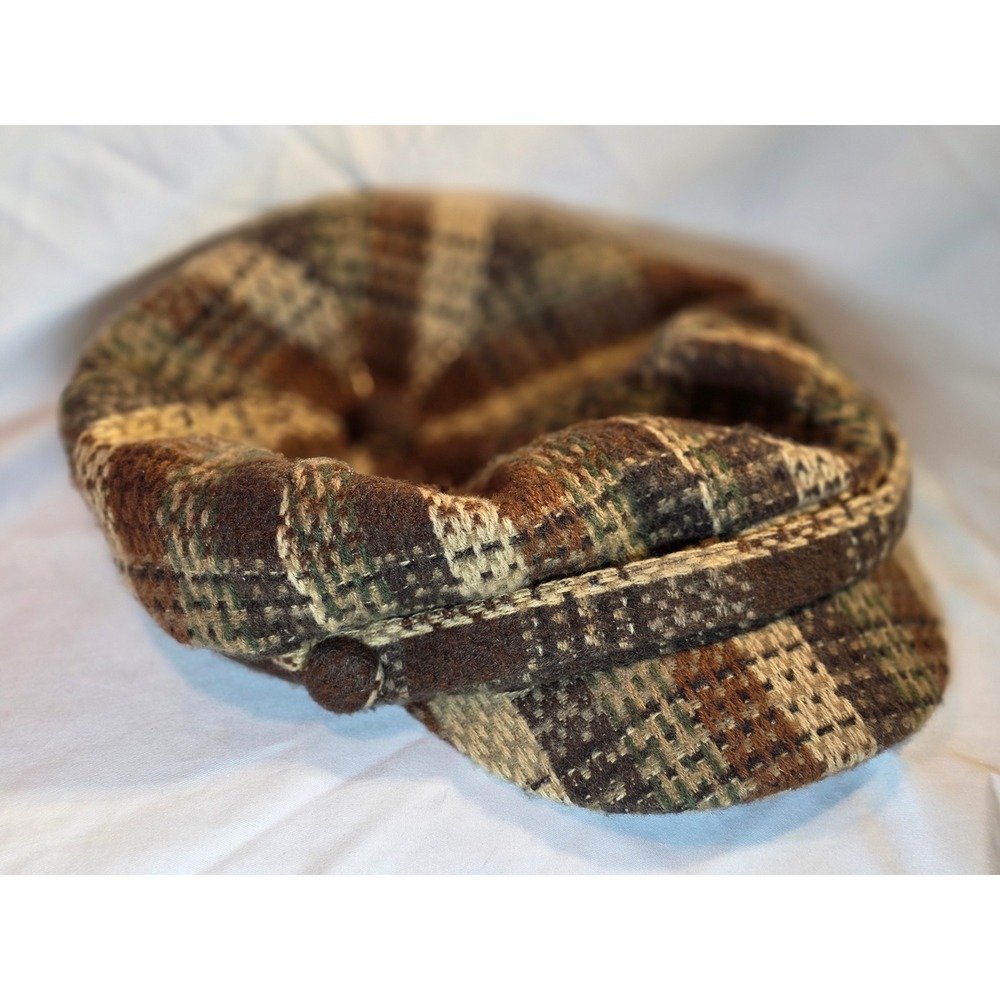 D&Y Brown Plaid Newsboy Cabbie Hat Acrylic Knit One Size DYW-0702CAB